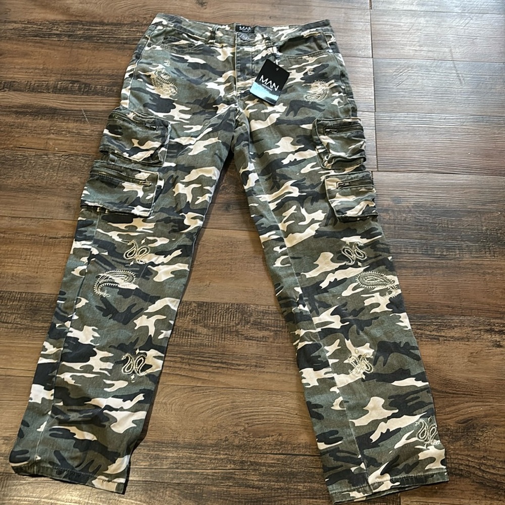Boohoo Man Camo  Paisley Cargo Jeans